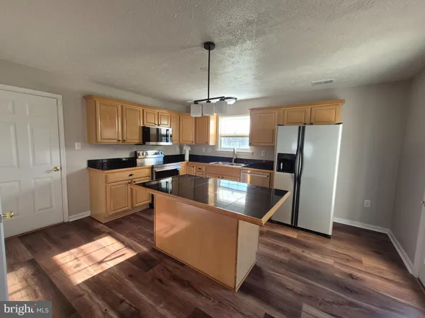 $2,798 | 2440 Shellcove Court, Waldorf, MD 20601