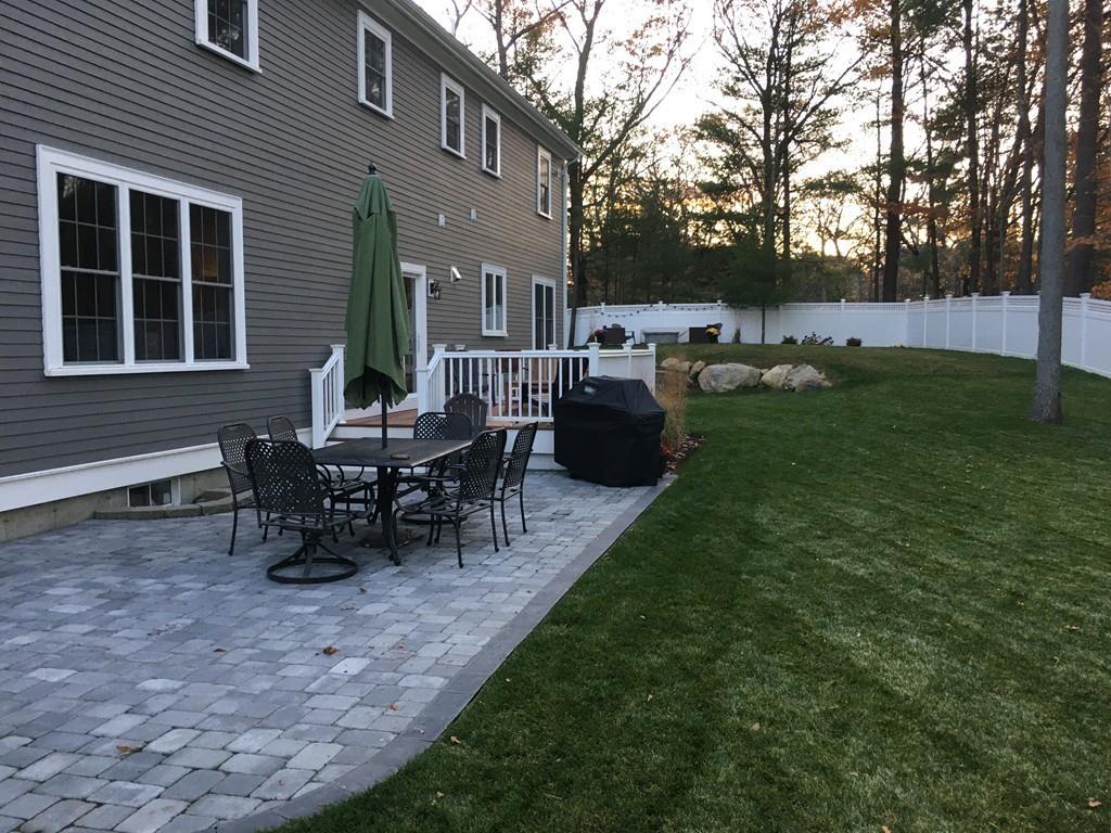 6 Hart Road Lynnfield, MA 01940 - Photo 5 of 42 Gallery Image 5