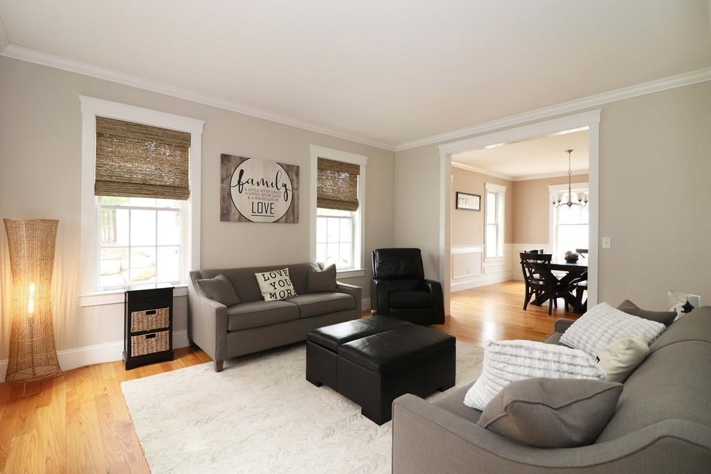 6 Hart Road Lynnfield, MA 01940 - Photo 8 of 42 Gallery Image 8