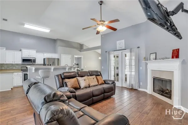 $2,300 | 1506 Bradley Boulevard, Savannah, GA 31419