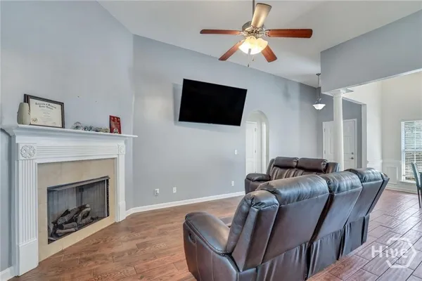 $2,300 | 1506 Bradley Boulevard, Savannah, GA 31419