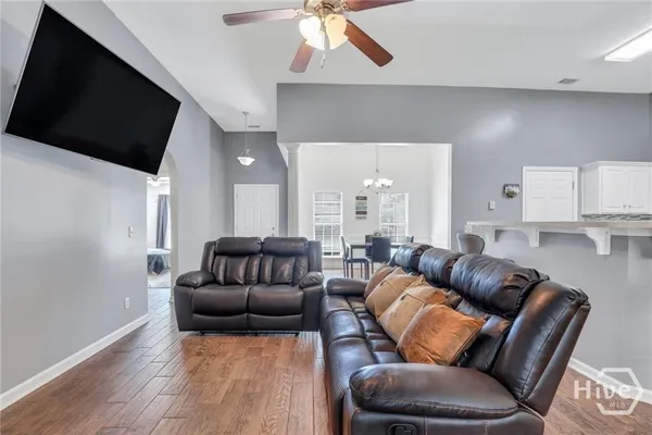 $2,300 | 1506 Bradley Boulevard, Savannah, GA 31419