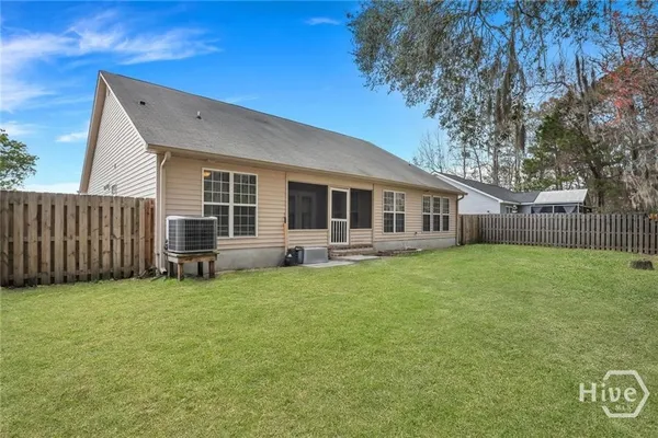 $2,300 | 1506 Bradley Boulevard, Savannah, GA 31419