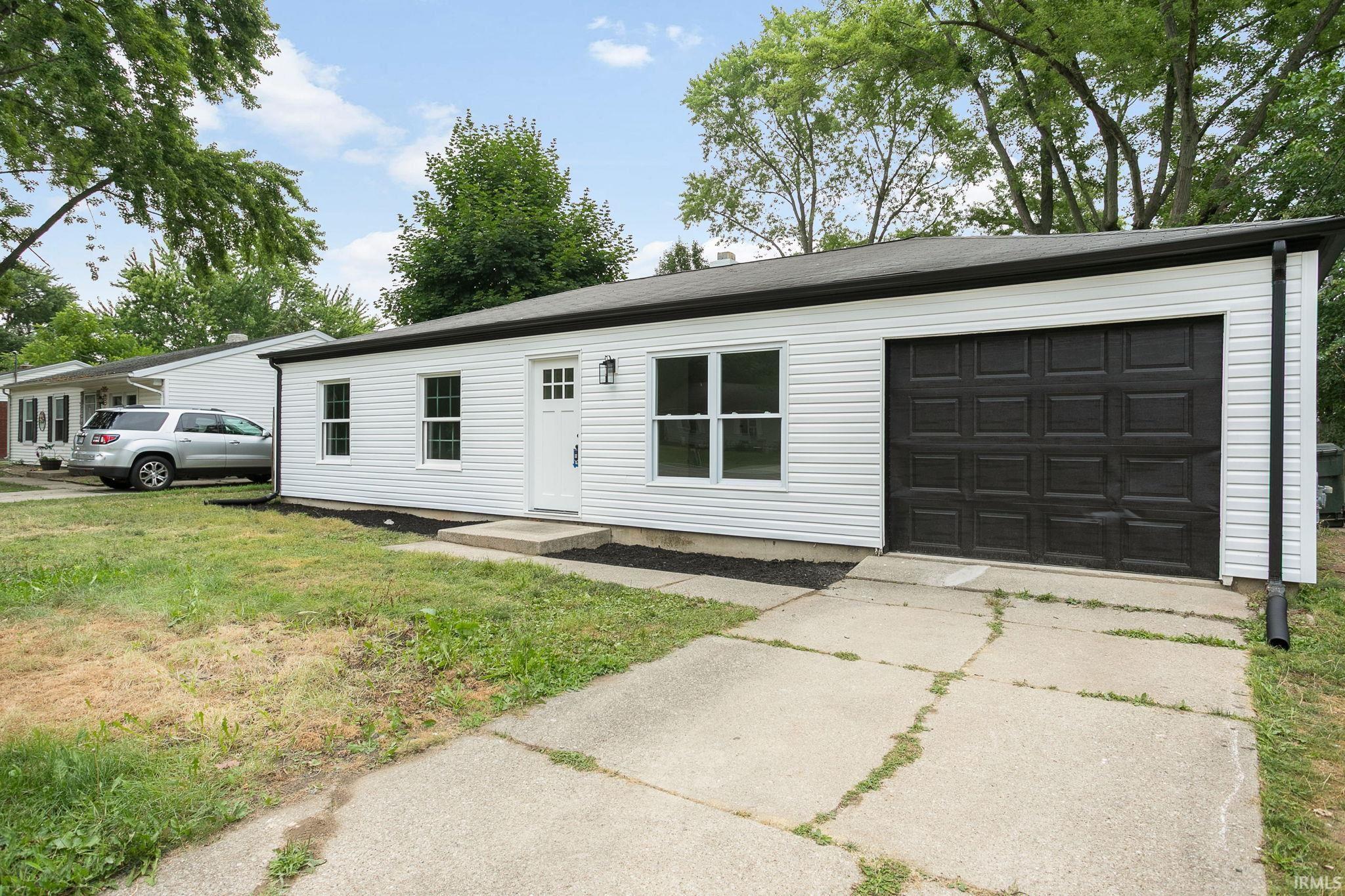 3614 Lilac Road South Bend, IN 46628 - Photo 2 of 36