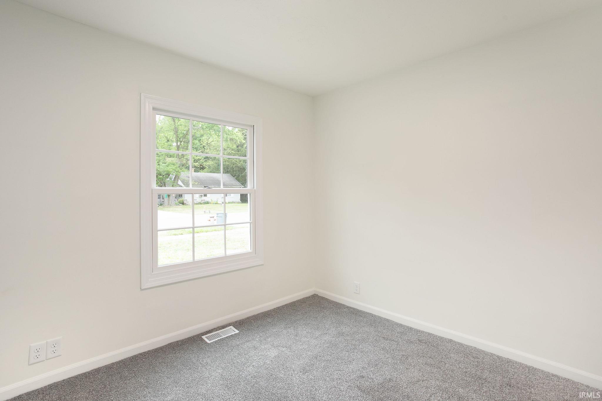3614 Lilac Road South Bend, IN 46628 - Photo 21 of 36