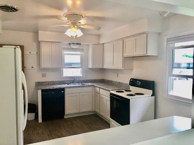 $259,000 | 2701 Rapids Drive, Racine, WI 53404