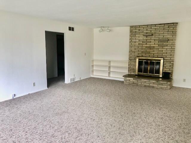 2701 Rapids Drive Racine, WI 53404 - Photo 6 of 15 2701 Great Room 2