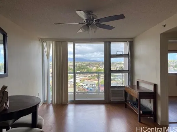 $2,000 | 94-979 Kau'Olu Place, Unit 1102, Waipahu, HI 96797