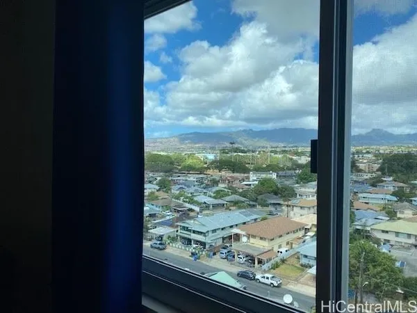 $2,000 | 94-979 Kau'Olu Place, Unit 1102, Waipahu, HI 96797
