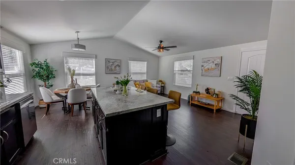 $288,900 | 400 East Arbor Street, Unit 1, Long Beach, CA 90805