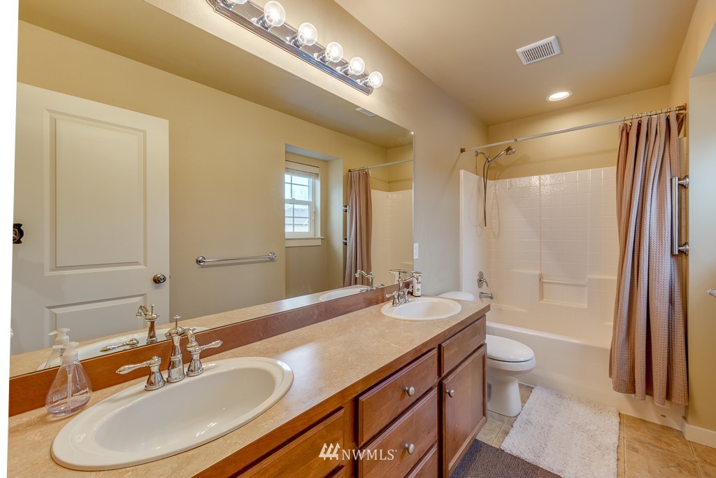 3816 168th Place Southeast Bothell, WA 98012 - Photo 18 of 25 Gallery Image 18