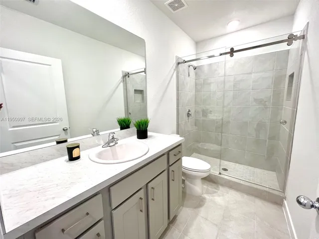 $2,950 | 429 Northeast 12th Street, Florida City, FL 33034