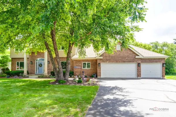 $619,900 | 3313 Ridge Road, Spring Grove, IL 60081
