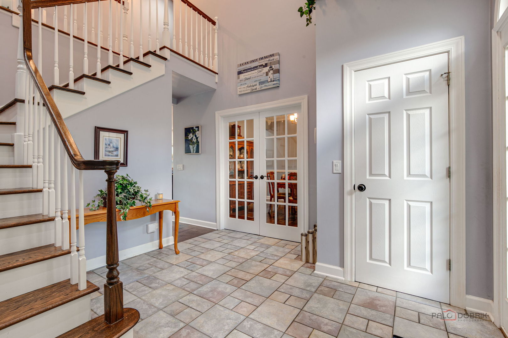 3313 Ridge Road Spring Grove, IL 60081 - Photo 4 of 49 an entryway with a livingroom