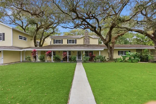 $2,490,000 | 2221 Southwest 28th Way, Fort Lauderdale, FL 33312