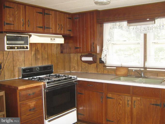 1323 Linkous Road Pylesville, MD 21132 - Photo 4 of 16 Kitchen #2