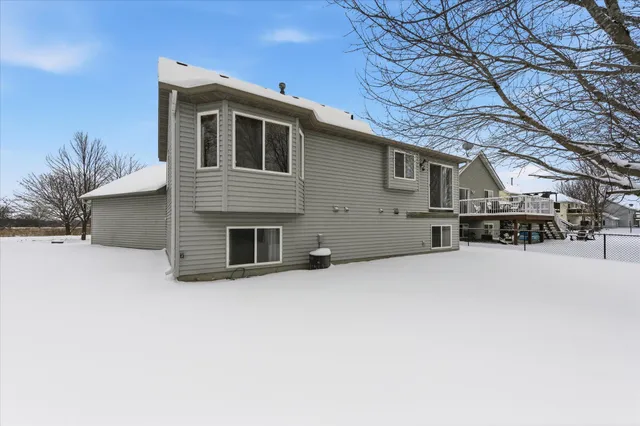 $359,000 | 604 14th Street, Farmington, MN 55024