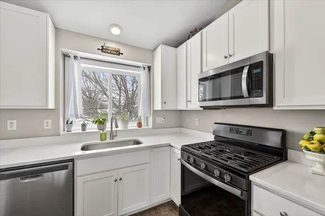 $359,000 | 604 14th Street, Farmington, MN 55024