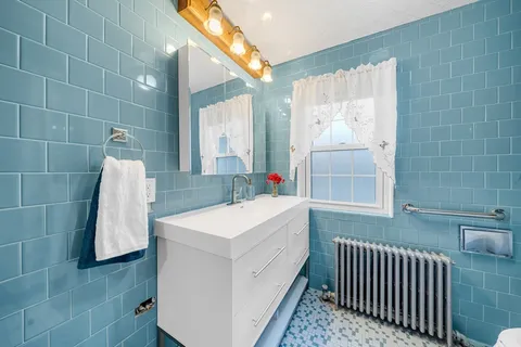 $950,000 | 293 Florence Road, Waltham, MA 02453