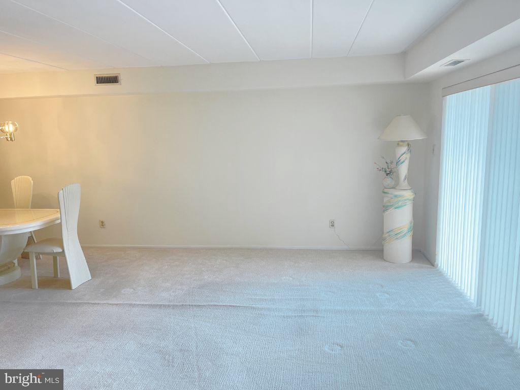 9945 Norwalk Road, Unit 11A Philadelphia, PA 19115 - Photo 5 of 30 Loads of natural light