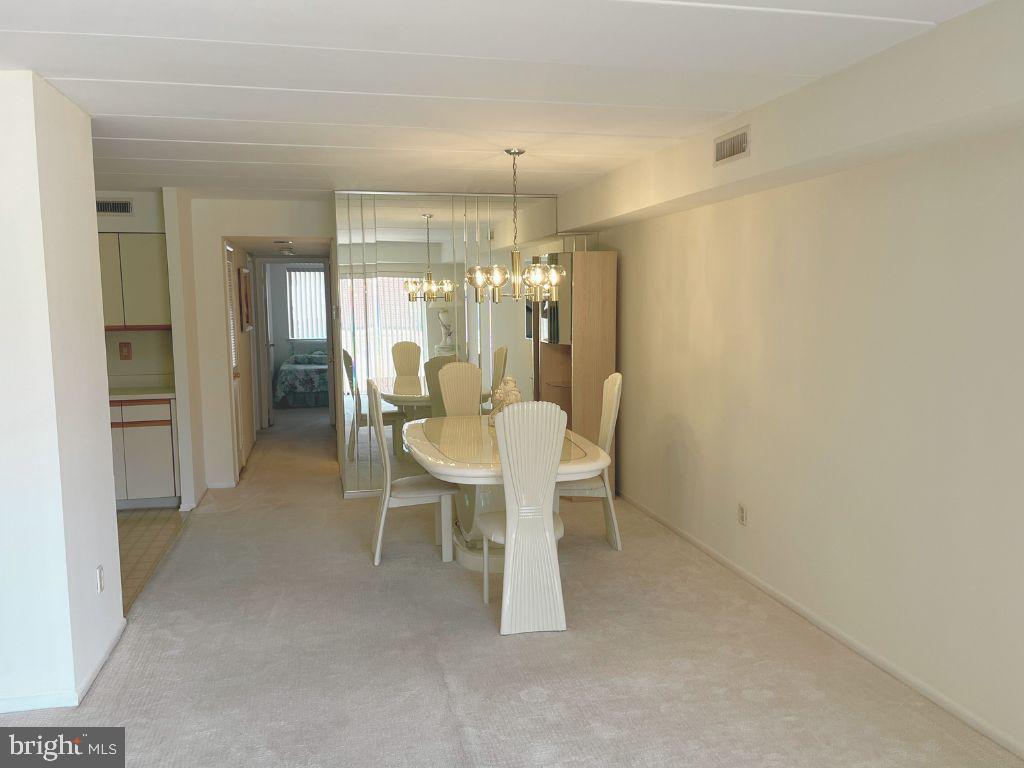 9945 Norwalk Road, Unit 11A Philadelphia, PA 19115 - Photo 9 of 30 Formal dining room