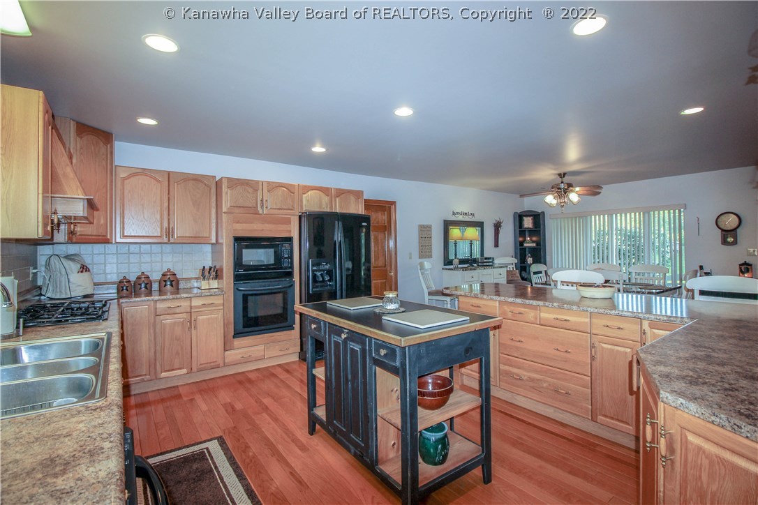 1228 Newmans Branch Road Milton, WV 25541 - Photo 10 of 29 Gallery Image 10