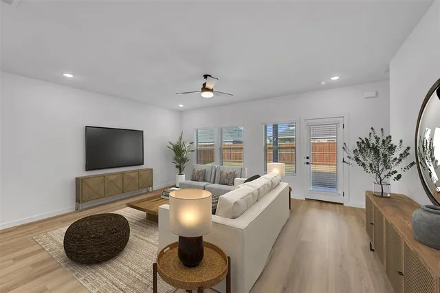 $383,000 | 520 Brookside Drive, Van Alstyne, TX 75495