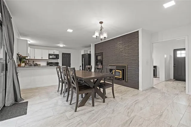 $254,000 | 2822 Baker Road, Independence, MO 64057