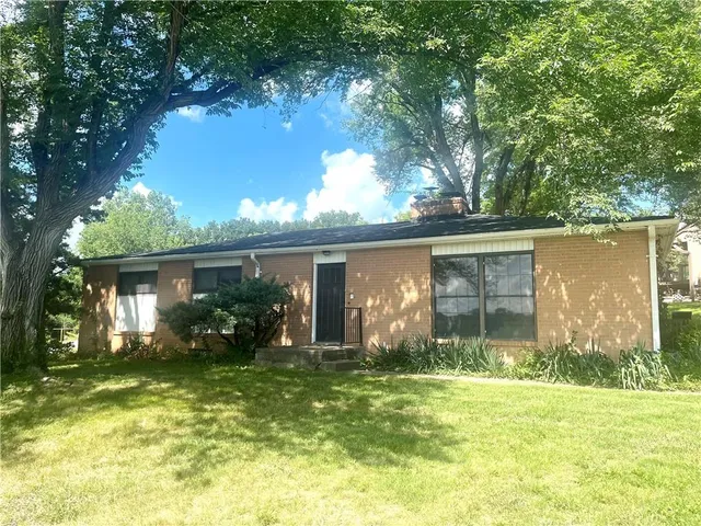 $254,000 | 2822 Baker Road, Independence, MO 64057