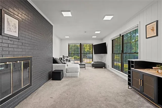 $254,000 | 2822 Baker Road, Independence, MO 64057