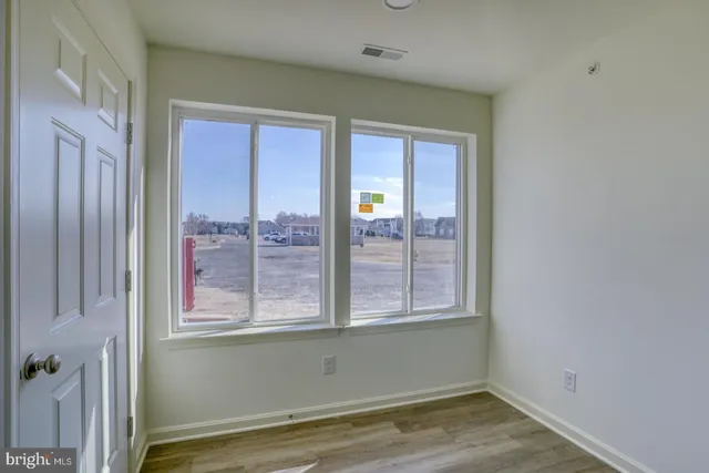 a view of empty room with window