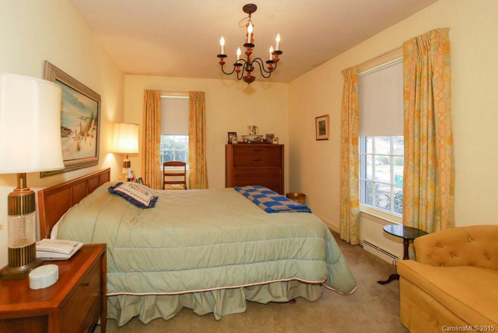3716 Sulkirk Road Charlotte, NC 28210 - Photo 3 of 15 Gallery Image 3