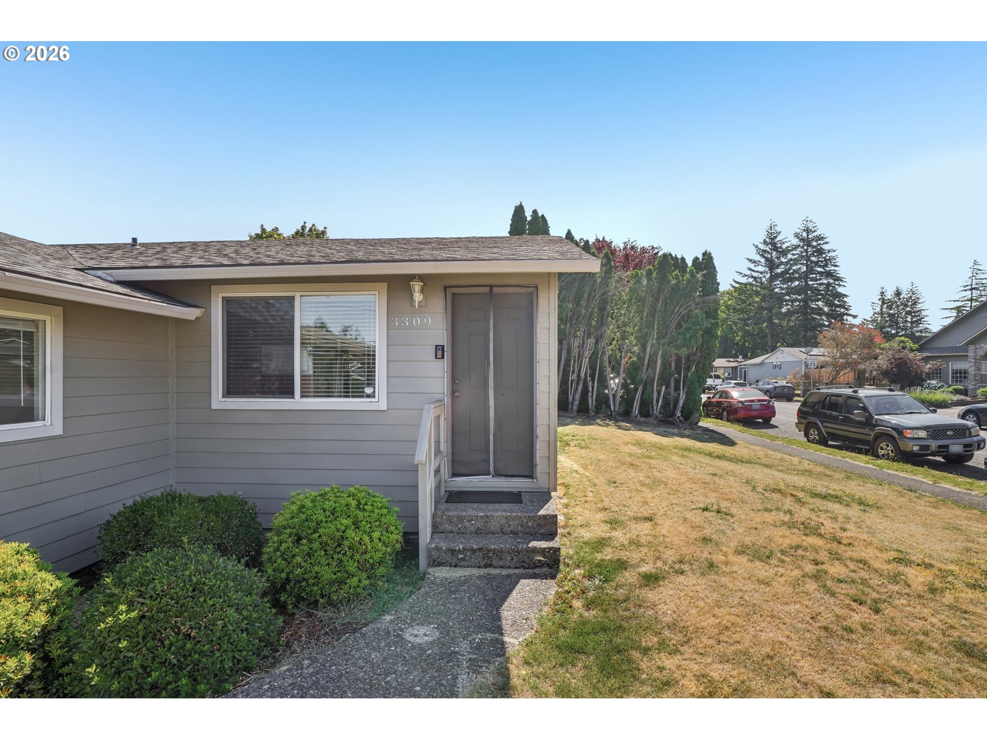 3305 Northeast 15th Street Gresham, OR 97030 - Photo 4 of 39