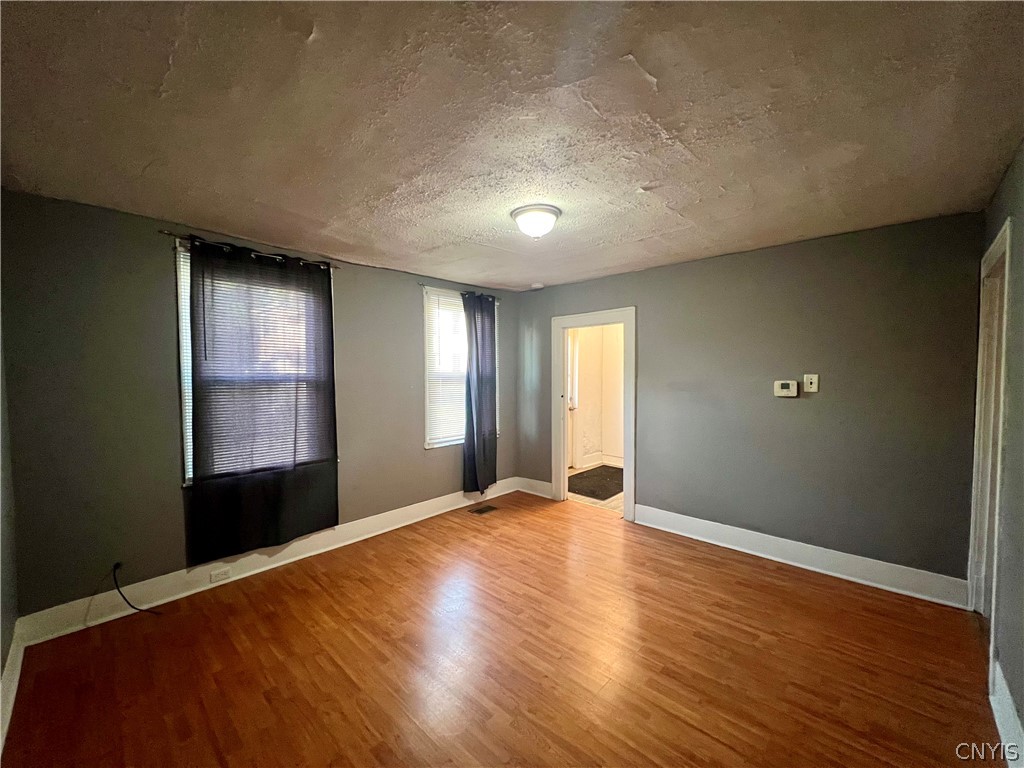 707 Spring Street Utica, NY 13502 - Photo 6 of 28