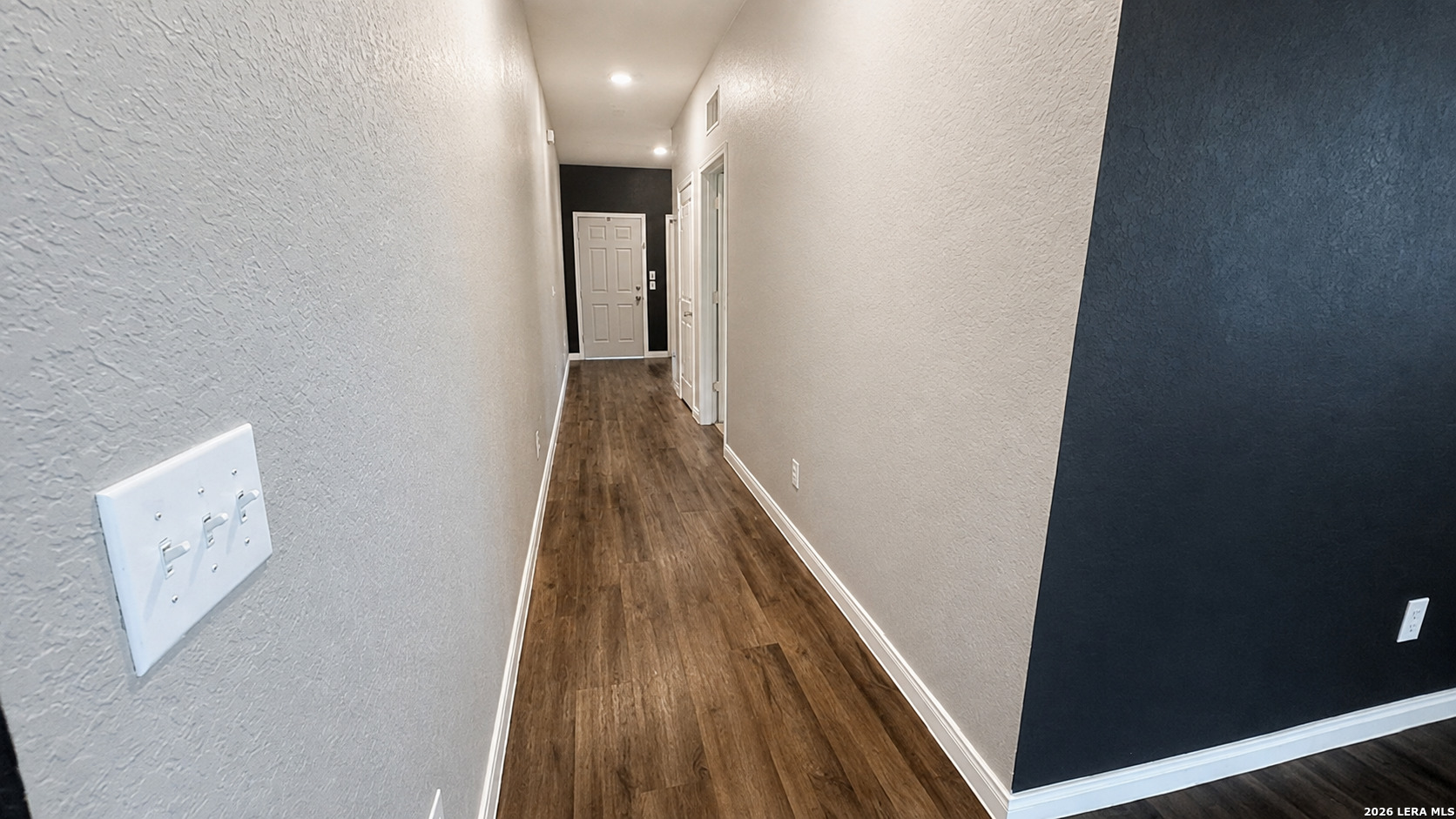 8607 ROCK Meadow Converse, TX 78109 - Photo 3 of 40 Gallery Image 3