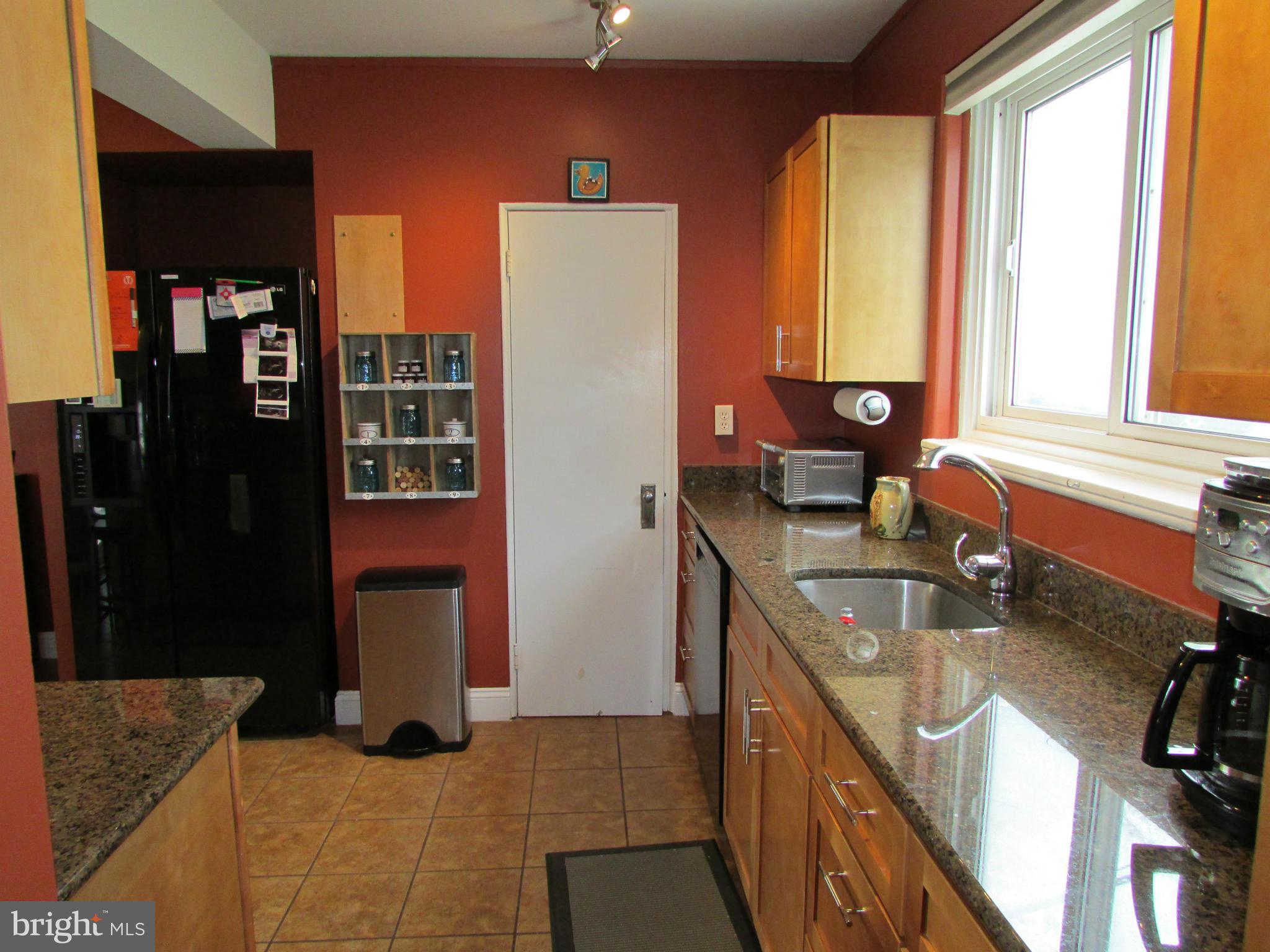 41 Ridge Road, Unit B Greenbelt, MD 20770 - Photo 5 of 15 Kitchen
