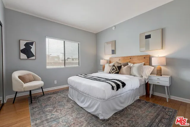 $1,079,000 | 11827 Goshen Avenue, Unit 201, Los Angeles, CA 90049