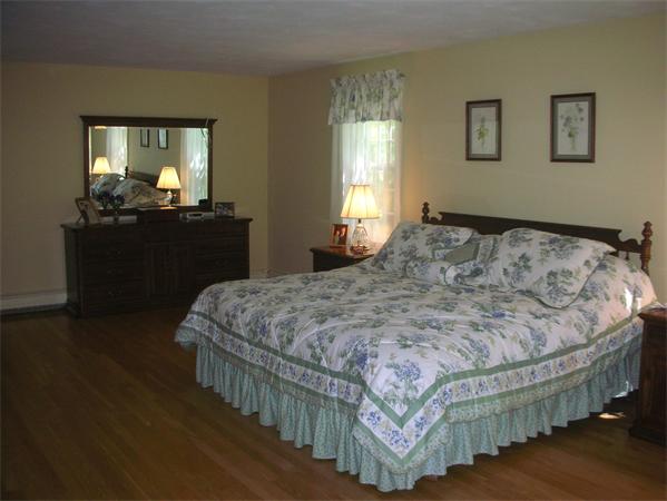 26 Chanticleer Road Sudbury, MA 01776 - Photo 13 of 14 Gallery Image 13
