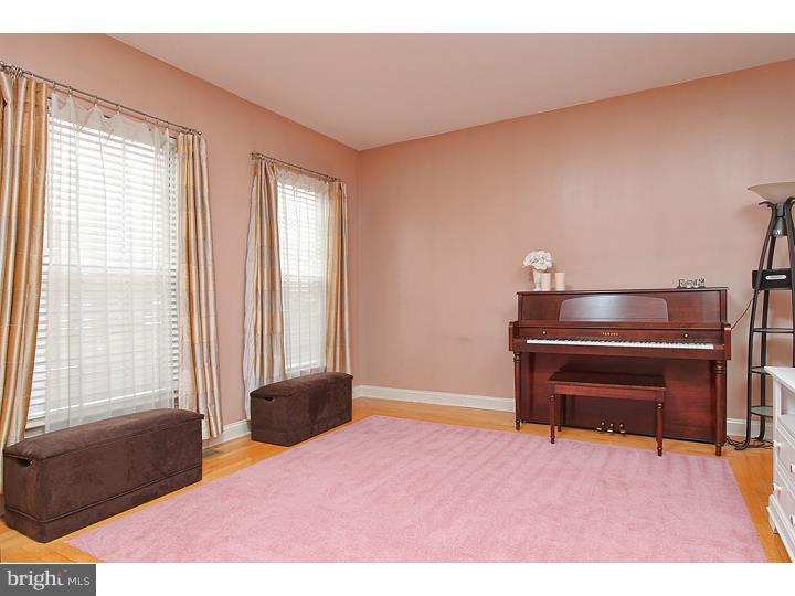 137 Yorktown Road Swedesboro, NJ 08085 - Photo 8 of 21 Gallery Image 8