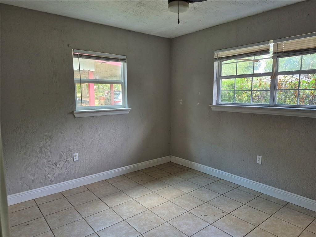 213 North Scanlan Street Hammond, LA 70401 - Photo 5 of 17