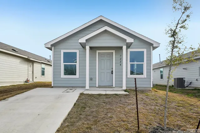 $1,395 | 7228 Pasture Run, San Antonio, TX 78252