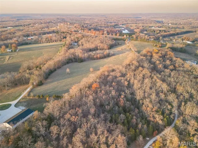 $899,900 | 7816 Rye Creek Road, St. Clair, MO 63077