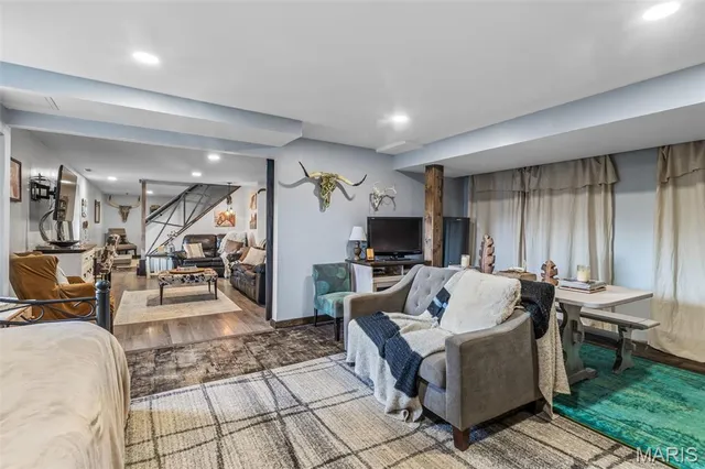 $899,900 | 7816 Rye Creek Road, St. Clair, MO 63077