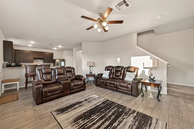 $328,000 | 128 Shining Point Drive, Waller, TX 77484