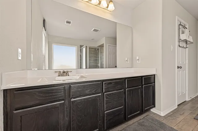 $328,000 | 128 Shining Point Drive, Waller, TX 77484