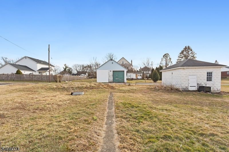 826 Sigsbee Avenue Alpha, NJ 08865 - Photo 31 of 38