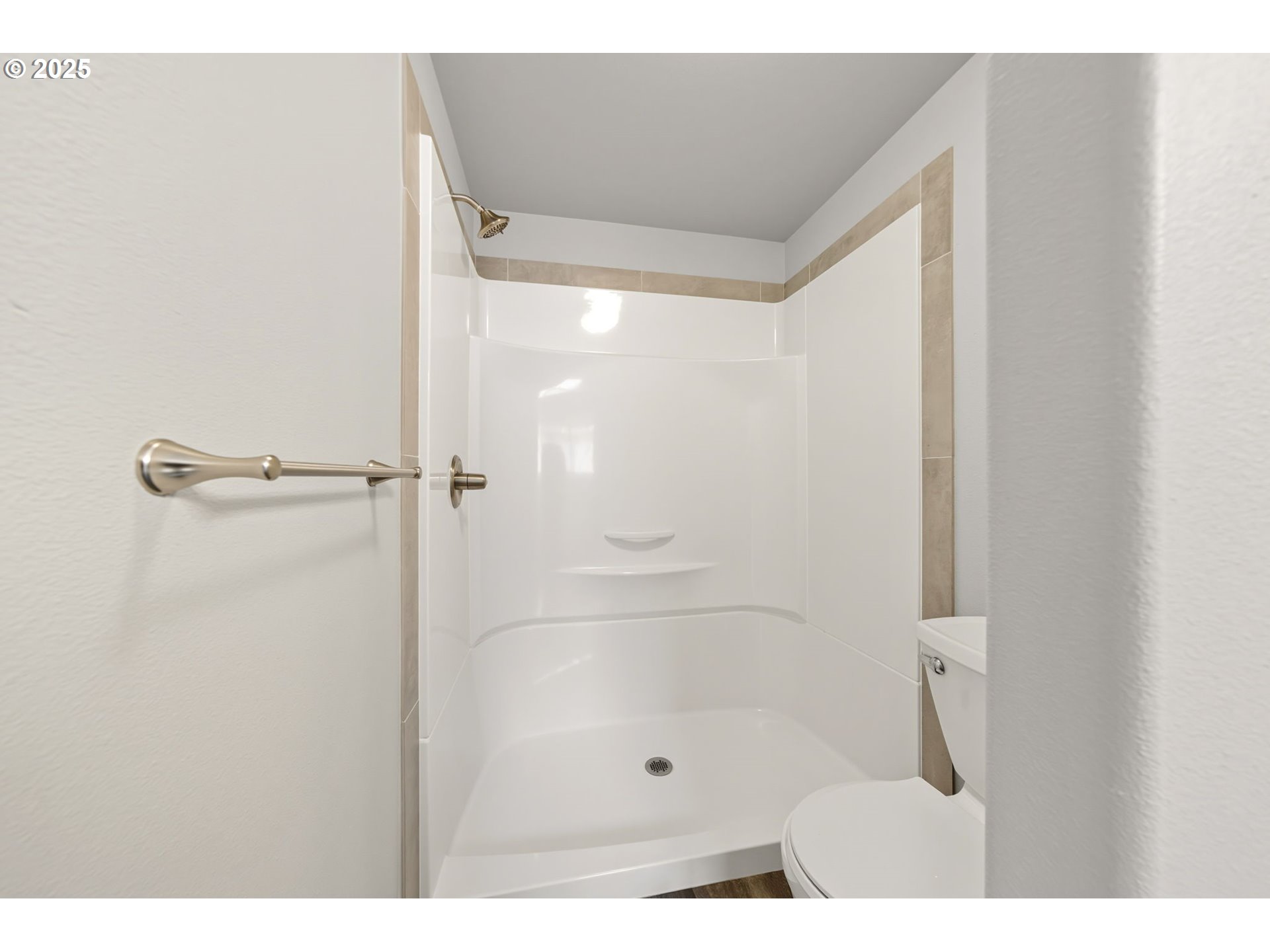 3207 Southeast 194th Court Camas, WA 98607 - Photo 26 of 41 a bathroom with a shower