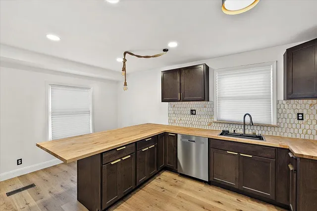 $157,999 | 6106 Oldtown Street, Detroit, MI 48224