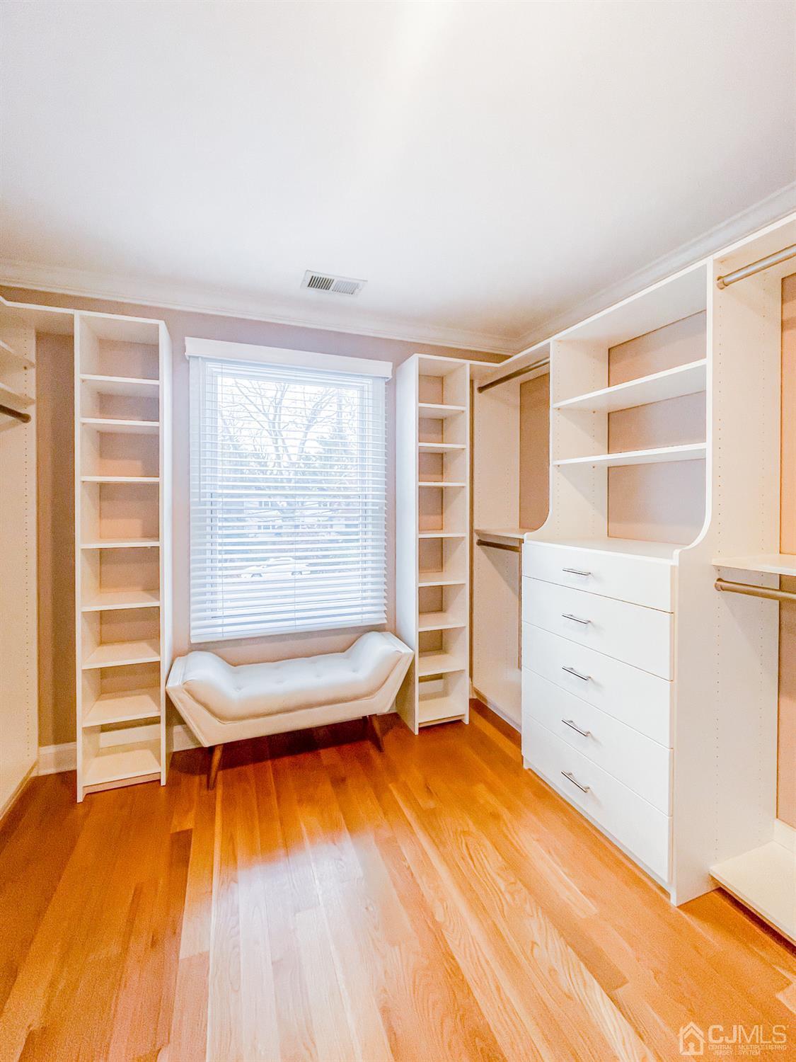 11 Edgebrook Road New Brunswick, NJ 08901 - Photo 36 of 42