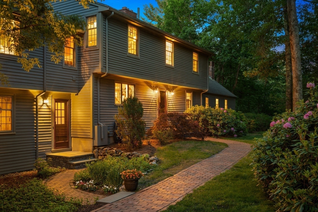 41 Great Rock Road Sherborn, MA 01770 - Photo 2 of 34